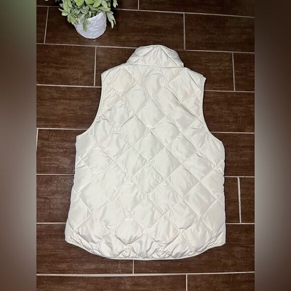 Woolrich Ivory duck down filled puffer vest sz Medium - Picture 5 of 7